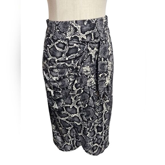 Show Me Your MUMU Black and White Stretch Wrap Style Skirt - Picture 5 of 7